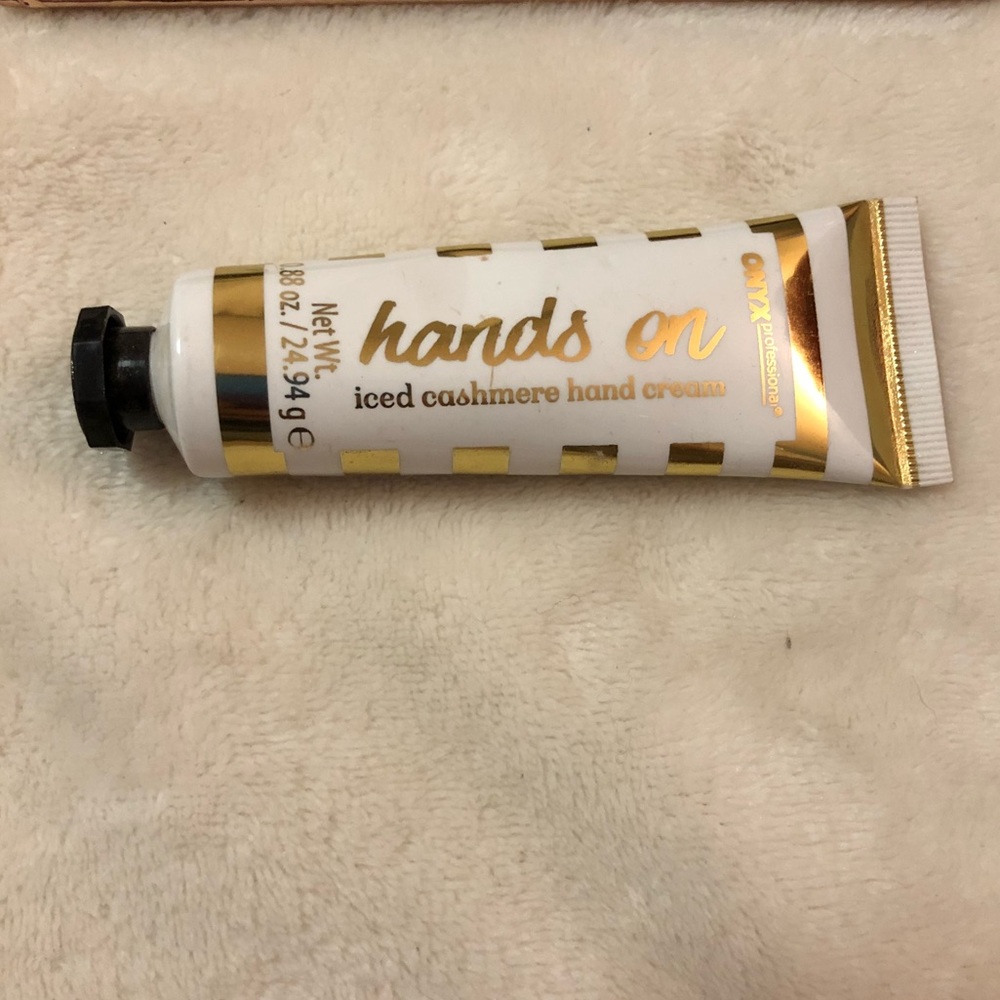 💄💋Random Makeup Set💋💄 - Picture 4 of 7